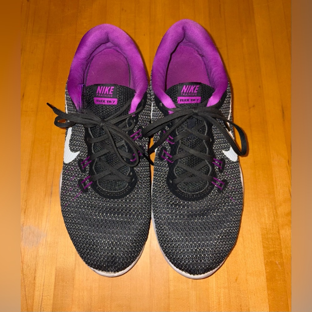 Women's Nike Flex Trainer 7 training sneakers in black, grey, and purple